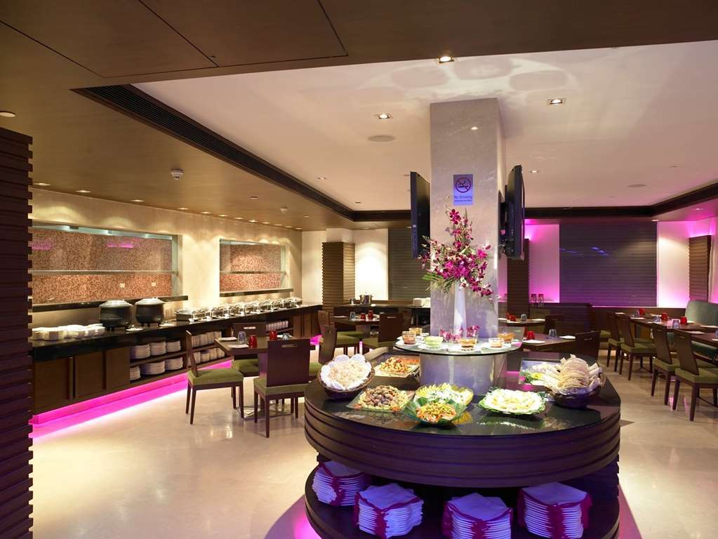 Welcomhotel By Itc Hotels, Ashram Road, Ахмедабад Ресторан фото